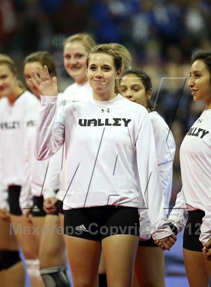Thumbnail 3 in Valley vs. Gunnison (CHSAA 3A Final) photogallery.