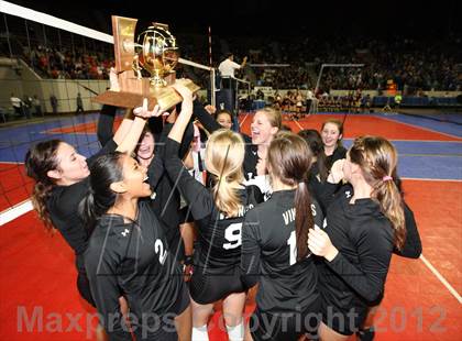 Thumbnail 2 in Valley vs. Gunnison (CHSAA 3A Final) photogallery.