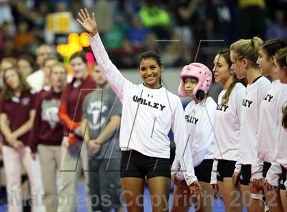 Thumbnail 2 in Valley vs. Gunnison (CHSAA 3A Final) photogallery.