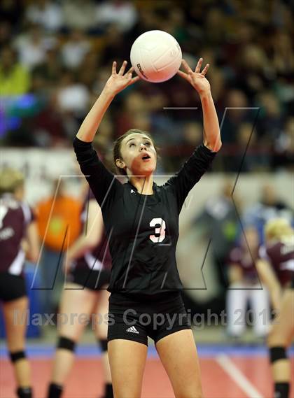 Thumbnail 2 in Valley vs. Gunnison (CHSAA 3A Final) photogallery.