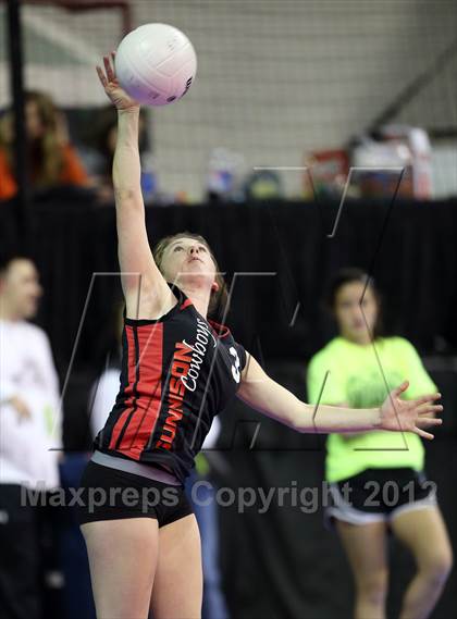 Thumbnail 3 in Valley vs. Gunnison (CHSAA 3A Final) photogallery.