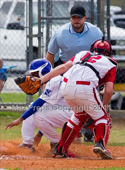 Thumbnail 3 in O'Connell vs. Northeast Christian photogallery.