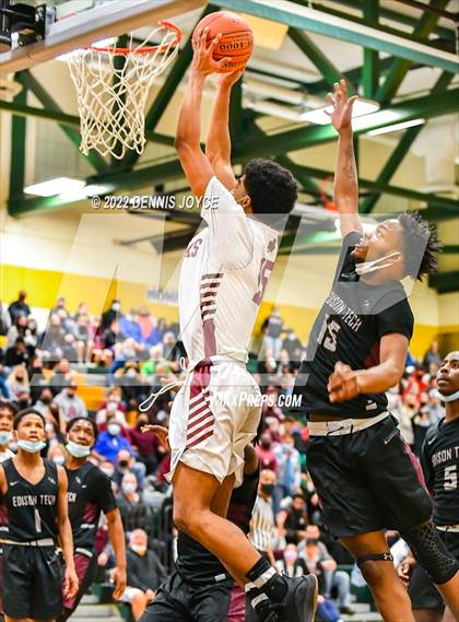 Thumbnail 2 in Edison Tech @ Aquinas Institute (NYSPHSAA Section V Class AA Semifinal) photogallery.