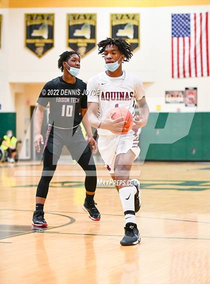 Thumbnail 2 in Edison Tech @ Aquinas Institute (NYSPHSAA Section V Class AA Semifinal) photogallery.