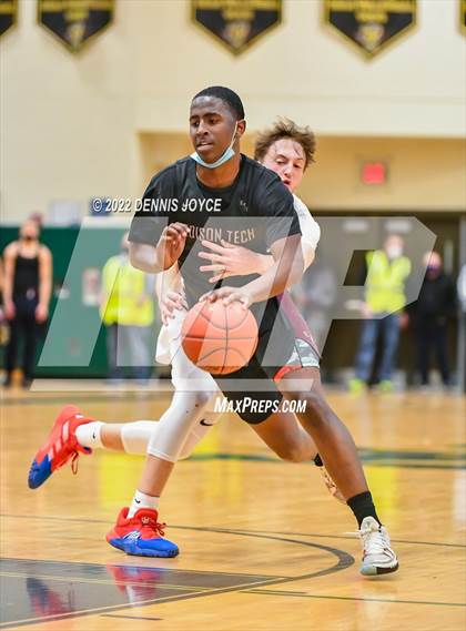 Thumbnail 1 in Edison Tech @ Aquinas Institute (NYSPHSAA Section V Class AA Semifinal) photogallery.