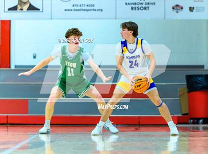 Thumbnail 1 in Mountain Home vs Greene County Tech (Billy Ply Classic) photogallery.