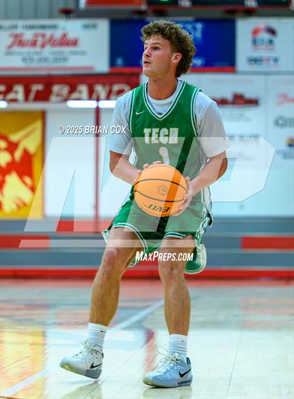 Thumbnail 2 in Mountain Home vs Greene County Tech (Billy Ply Classic) photogallery.