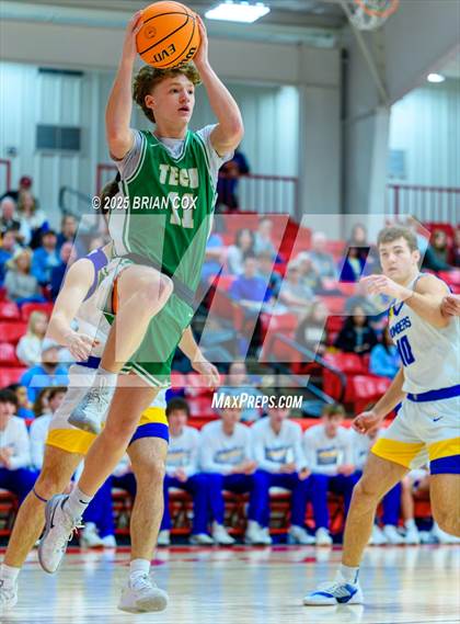 Thumbnail 2 in Mountain Home vs Greene County Tech (Billy Ply Classic) photogallery.