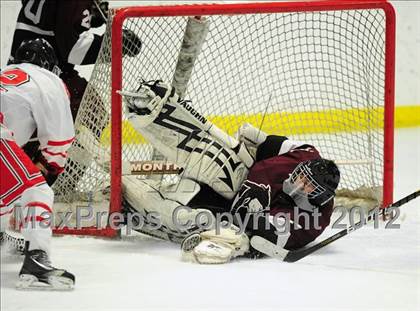 Thumbnail 3 in North Haven vs. Fairfield Prep (CIAC Division I 1st Round) photogallery.