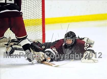 Thumbnail 3 in North Haven vs. Fairfield Prep (CIAC Division I 1st Round) photogallery.