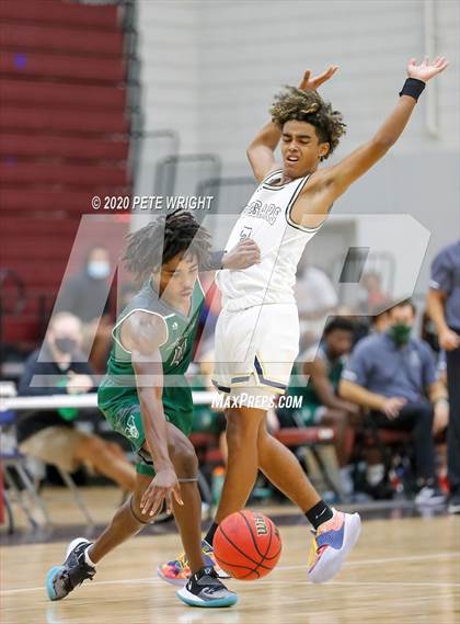 Thumbnail 3 in Venice vs. Durant (Suncoast Holiday Classic) photogallery.