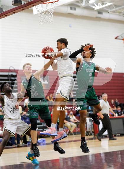 Thumbnail 1 in Venice vs. Durant (Suncoast Holiday Classic) photogallery.