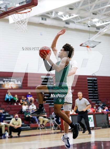 Thumbnail 3 in Venice vs. Durant (Suncoast Holiday Classic) photogallery.