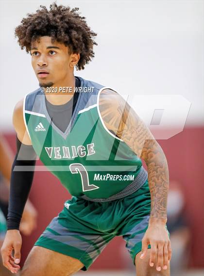 Thumbnail 3 in Venice vs. Durant (Suncoast Holiday Classic) photogallery.