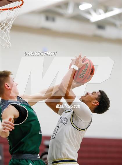 Thumbnail 3 in Venice vs. Durant (Suncoast Holiday Classic) photogallery.
