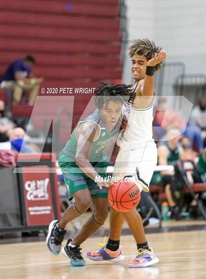 Thumbnail 2 in Venice vs. Durant (Suncoast Holiday Classic) photogallery.
