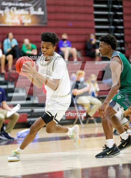 Thumbnail 1 in Venice vs. Durant (Suncoast Holiday Classic) photogallery.