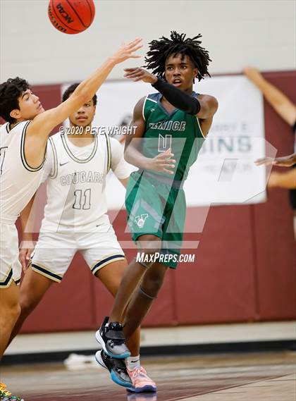Thumbnail 1 in Venice vs. Durant (Suncoast Holiday Classic) photogallery.
