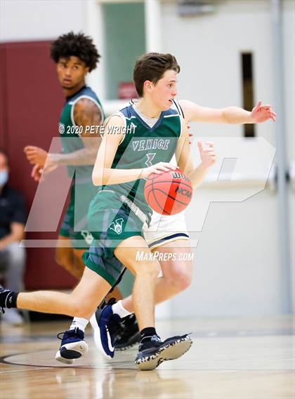 Thumbnail 2 in Venice vs. Durant (Suncoast Holiday Classic) photogallery.