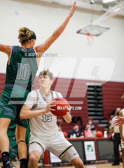 Thumbnail 2 in Venice vs. Durant (Suncoast Holiday Classic) photogallery.