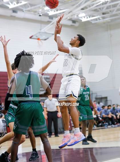 Thumbnail 3 in Venice vs. Durant (Suncoast Holiday Classic) photogallery.
