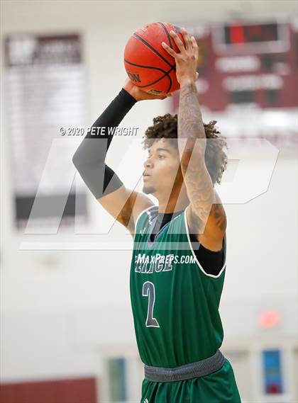 Thumbnail 1 in Venice vs. Durant (Suncoast Holiday Classic) photogallery.