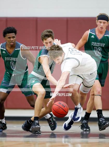 Thumbnail 1 in Venice vs. Durant (Suncoast Holiday Classic) photogallery.