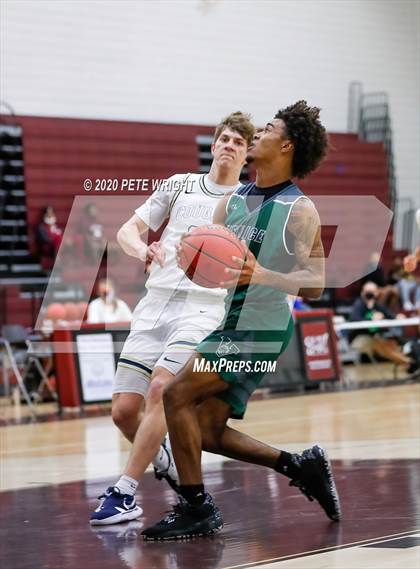 Thumbnail 2 in Venice vs. Durant (Suncoast Holiday Classic) photogallery.