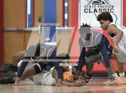 Thumbnail 3 in Capistrano Valley Christian vs. St. Anthony (State Preview Classic) photogallery.