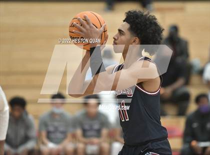 Thumbnail 3 in Capistrano Valley Christian vs. St. Anthony (State Preview Classic) photogallery.