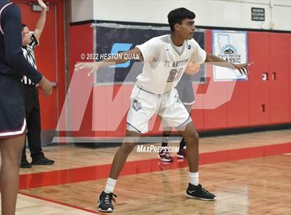 Thumbnail 2 in Capistrano Valley Christian vs. St. Anthony (State Preview Classic) photogallery.