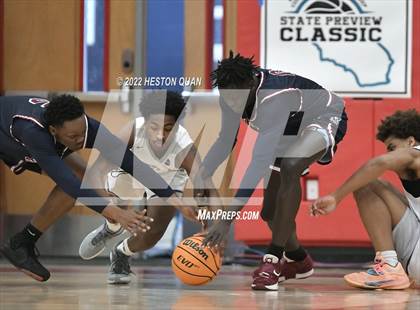 Thumbnail 3 in Capistrano Valley Christian vs. St. Anthony (State Preview Classic) photogallery.