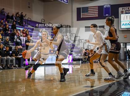 Thumbnail 3 in Stow-Munroe Falls vs. Archbishop Alter photogallery.