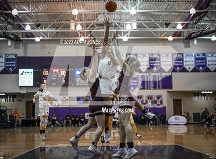 Thumbnail 3 in Stow-Munroe Falls vs. Archbishop Alter photogallery.