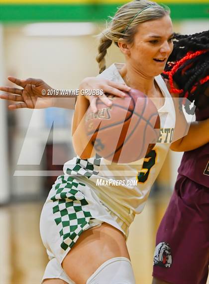 Thumbnail 2 in Jefferson vs Harleton (Harleton Holiday Tournament) photogallery.