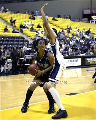Thumbnail 2 in Pacific Hills vs. Rolling Hills Prep (Sec. V-AA final) photogallery.
