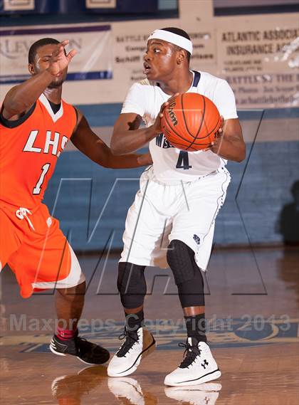 Thumbnail 3 in Math Civics & Sciences vs. Linden (Battle by the Bay) photogallery.