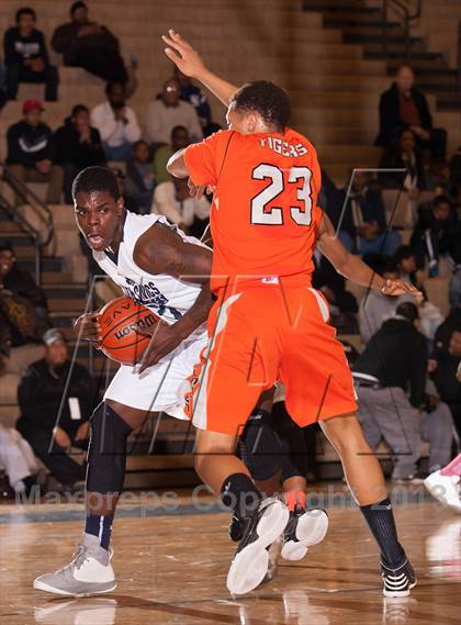Thumbnail 3 in Math Civics & Sciences vs. Linden (Battle by the Bay) photogallery.