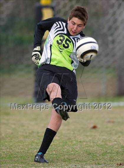 Thumbnail 2 in Columbus vs St. Petersburg Catholic  photogallery.
