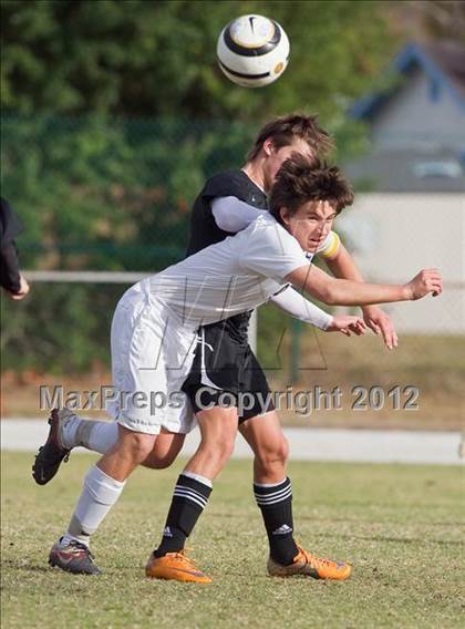 Thumbnail 3 in Columbus vs St. Petersburg Catholic  photogallery.