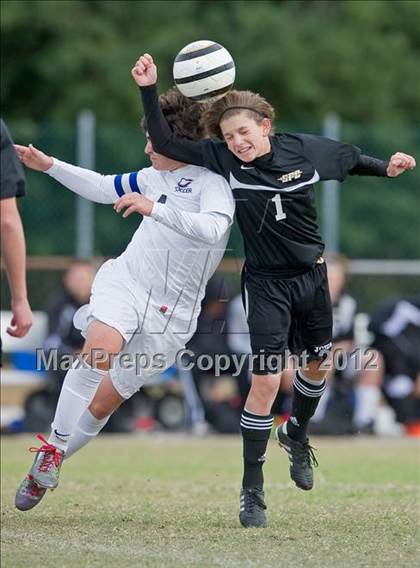 Thumbnail 3 in Columbus vs St. Petersburg Catholic  photogallery.