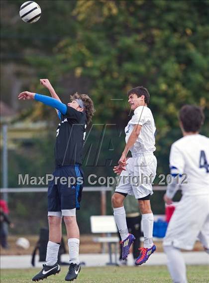 Thumbnail 3 in Columbus vs St. Petersburg Catholic  photogallery.