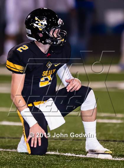 Thumbnail 3 in Sealy vs. Needville photogallery.