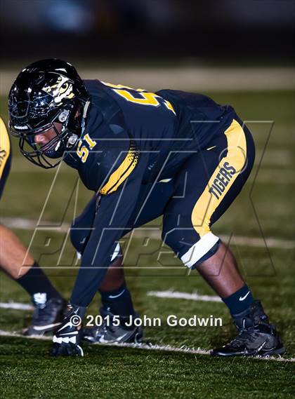 Thumbnail 3 in Sealy vs. Needville photogallery.