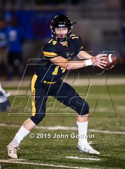 Thumbnail 1 in Sealy vs. Needville photogallery.