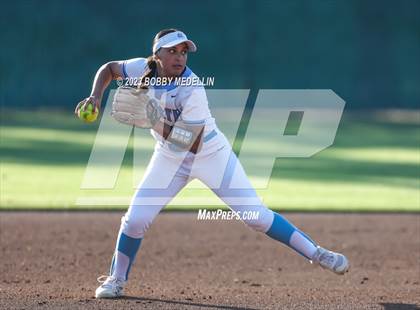 Thumbnail 2 in Buchanan @ Clovis North photogallery.