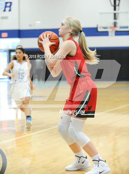 Thumbnail 1 in Sam Rayburn vs. The Woodlands (McDonald's Texas Invitational) photogallery.