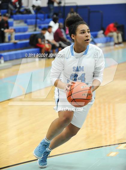 Thumbnail 3 in Sam Rayburn vs. The Woodlands (McDonald's Texas Invitational) photogallery.
