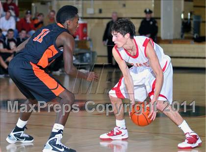 Thumbnail 3 in Mt. Vernon vs Charleston (Salem Invitational Tournament) photogallery.