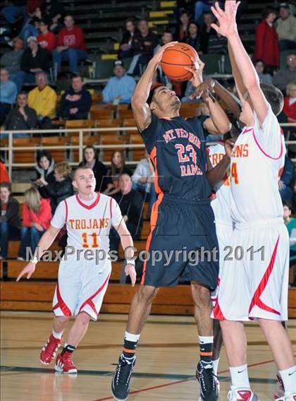 Thumbnail 2 in Mt. Vernon vs Charleston (Salem Invitational Tournament) photogallery.